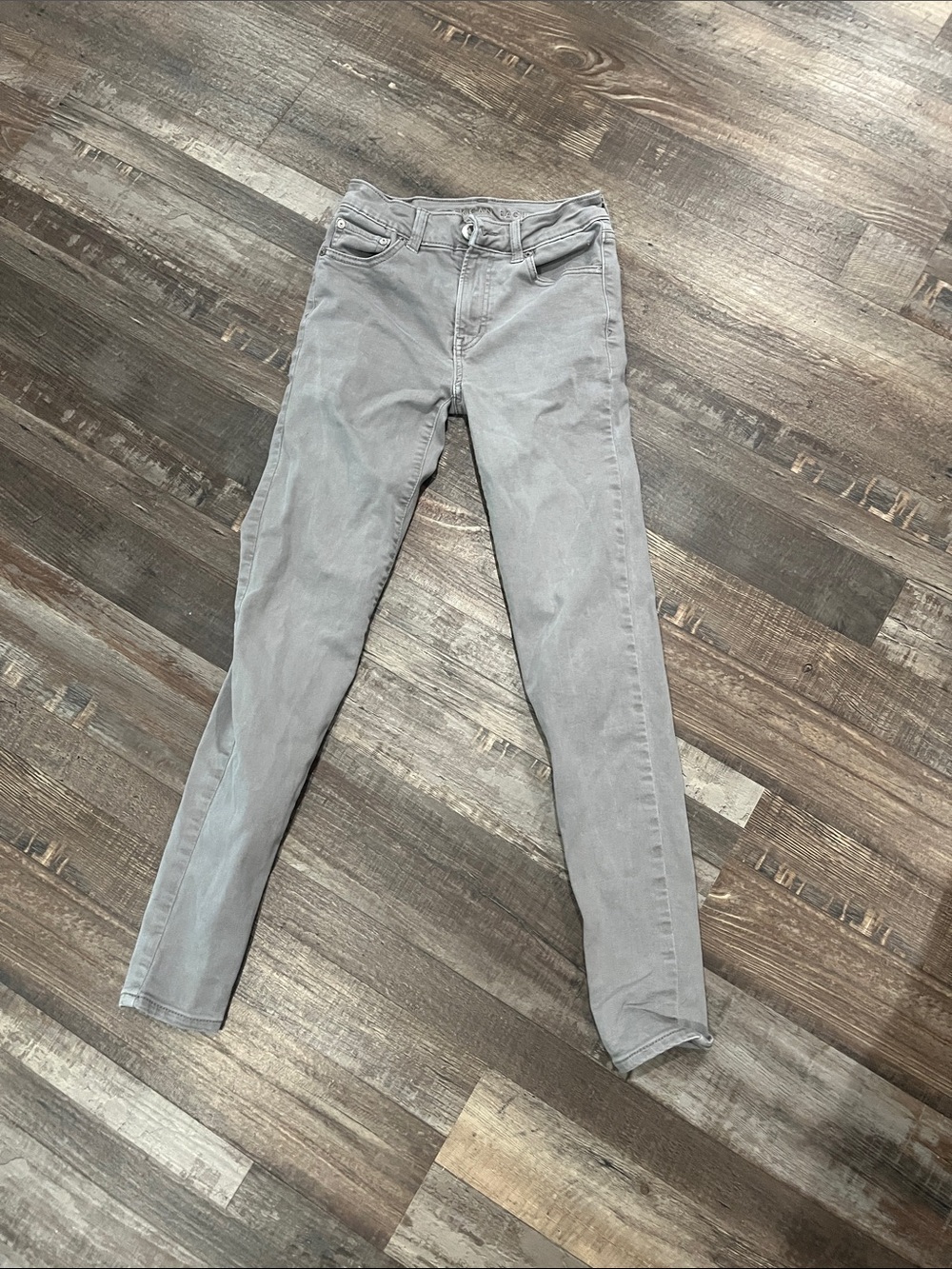 American Eagle Outfitters Light Gray Skinny Jeans